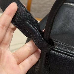 Hermes Lindy 26 CM Bag Handmade In Taurillon Clemence Leather Silver Hardware 89 Noir - Image 4