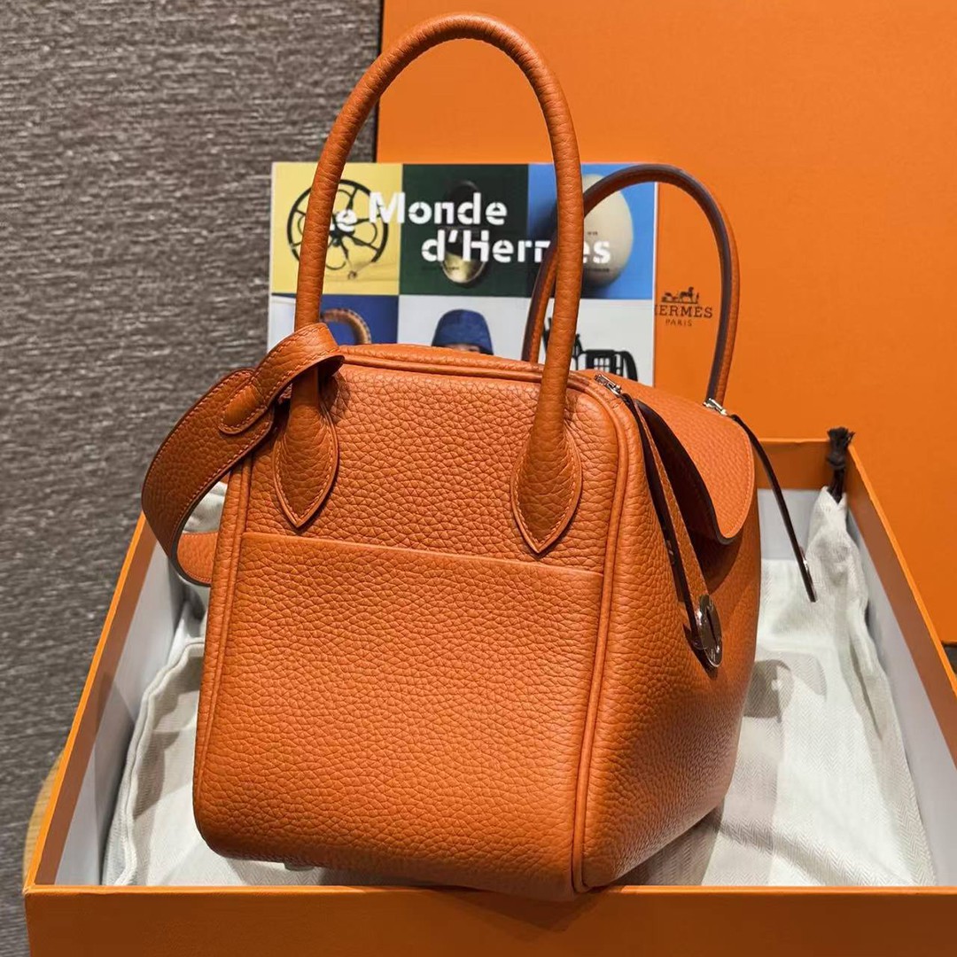 Hermes Lindy 26 CM Bag Handmade In Taurillon Clemence Leather Silver Hardware 9J Feu - Image 18