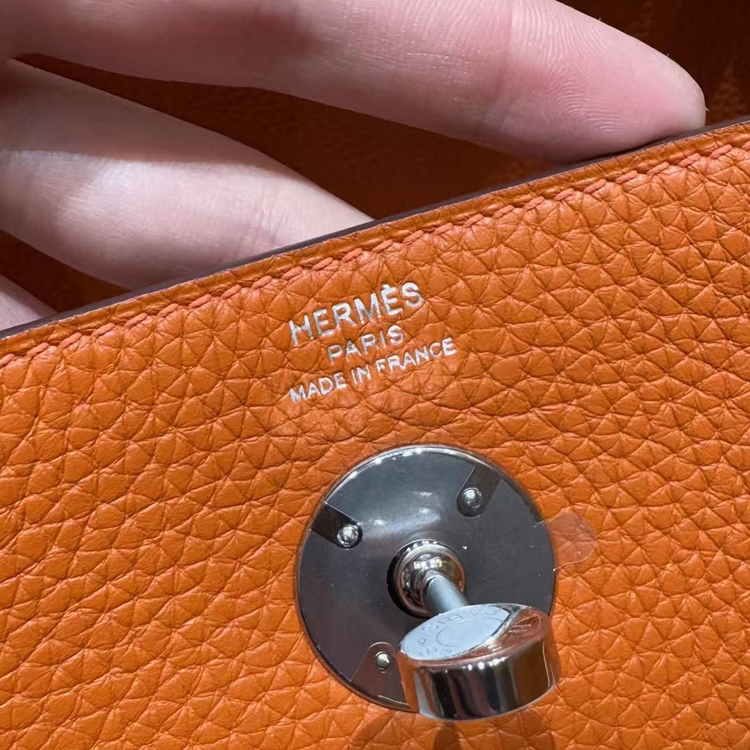 Hermes Lindy 26 CM Bag Handmade In Taurillon Clemence Leather Silver Hardware 9J Feu - Image 8