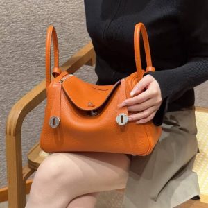 Hermes Lindy 26 CM Bag Handmade In Taurillon Clemence Leather Silver Hardware 9J Feu - Image 3
