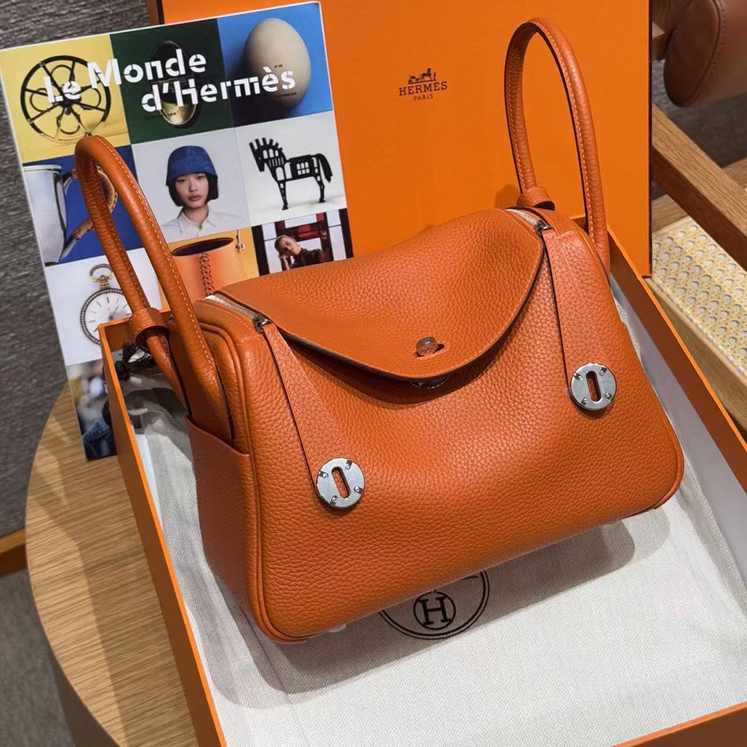 Hermes Lindy 26 CM Bag Handmade In Taurillon Clemence Leather Silver Hardware 9J Feu