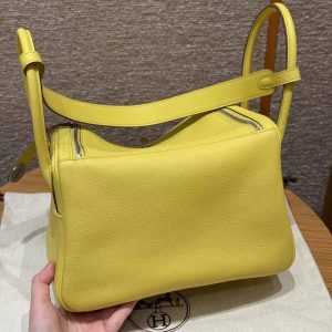 Hermes Lindy 26 CM Bag Handmade In Taurillon Clemence Leather Silver Hardware 9R Lime - Image 2