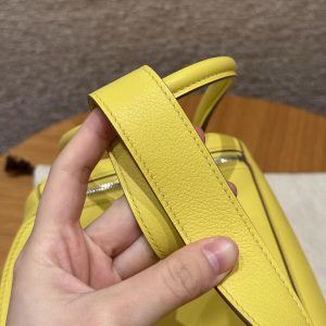 Hermes Lindy 26 CM Bag Handmade In Taurillon Clemence Leather Silver Hardware 9R Lime - Image 10