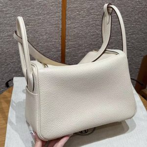 Hermes Lindy 26 CM Bag Handmade In Taurillon Clemence Leather Gold Hardware I2 Nata - Image 2