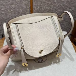 Hermes Lindy 26 CM Bag Handmade In Taurillon Clemence Leather Gold Hardware I2 Nata - Image 11