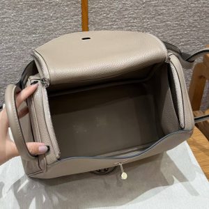 Hermes Lindy 26 CM Bag Handmade In Taurillon Clemence Leather Silver Hardware M8 Gris Asphalte - Image 16