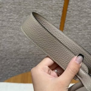 Hermes Lindy 26 CM Bag Handmade In Taurillon Clemence Leather Silver Hardware M8 Gris Asphalte - Image 3