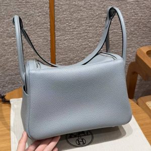 Hermes Lindy 26 CM Bag Handmade In Taurillon Clemence Leather Silver Hardware P0 Girs Pantin - Image 2