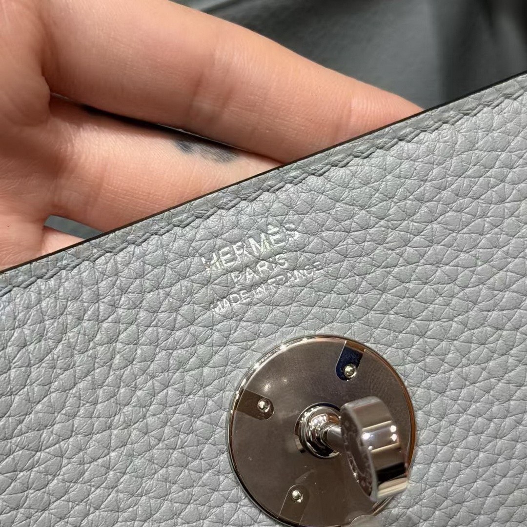 Hermes Lindy 26 CM Bag Handmade In Taurillon Clemence Leather Silver Hardware P0 Girs Pantin - Image 13
