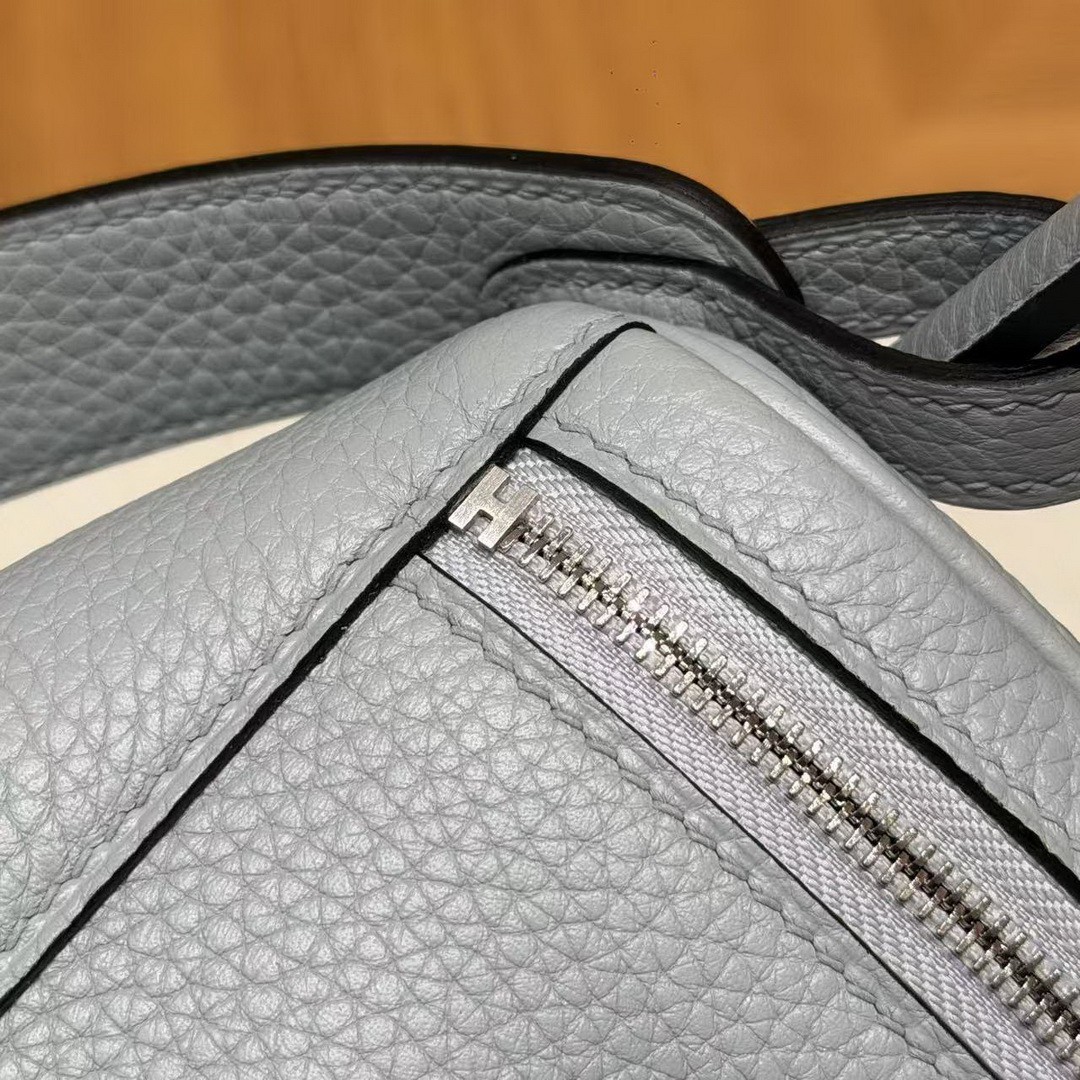 Hermes Lindy 26 CM Bag Handmade In Taurillon Clemence Leather Silver Hardware P0 Girs Pantin - Image 7