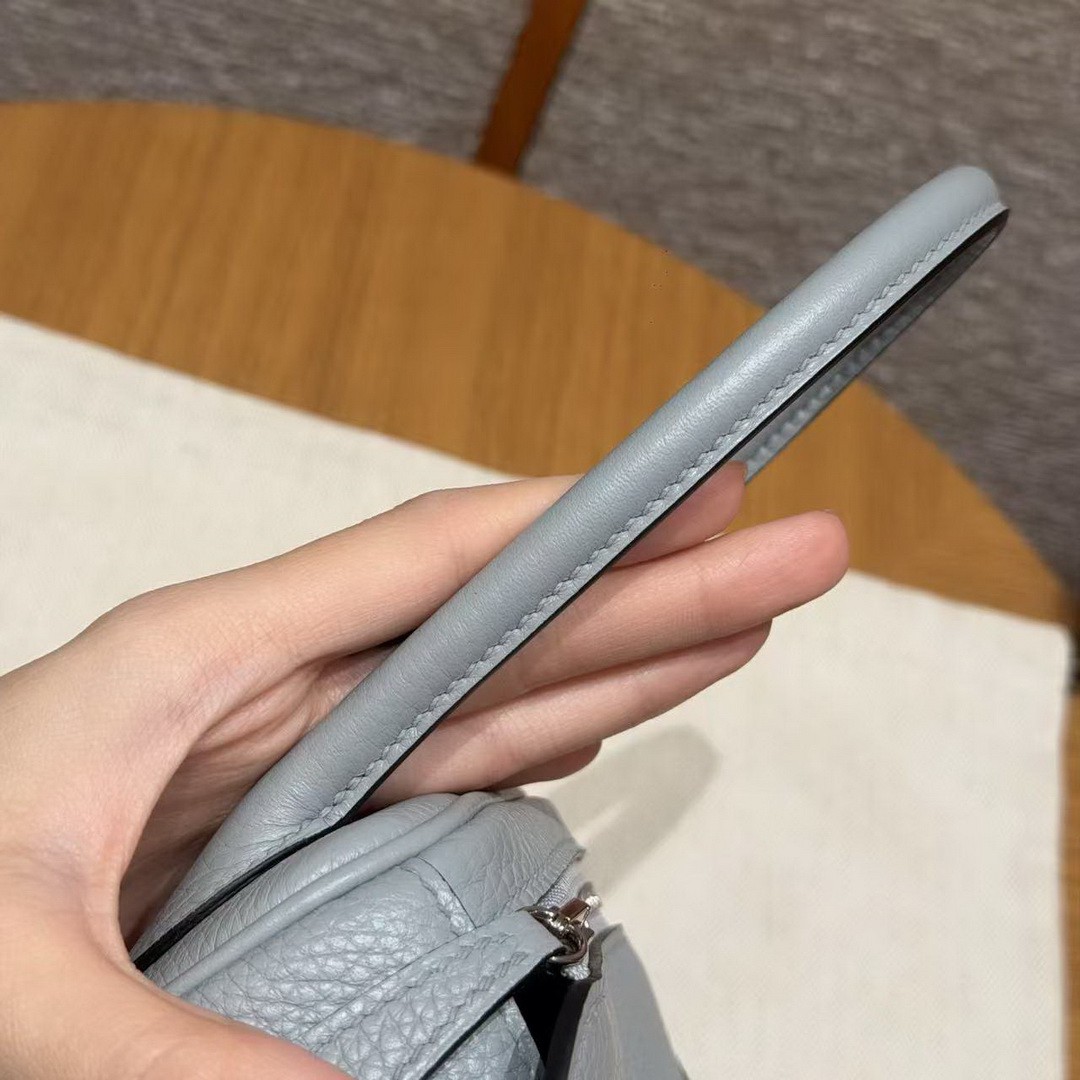 Hermes Lindy 26 CM Bag Handmade In Taurillon Clemence Leather Silver Hardware P0 Girs Pantin - Image 6
