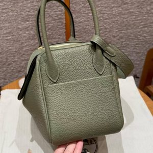 Hermes Lindy 26 CM Bag Handmade In Taurillon Clemence Leather Gold Hardware Q1 Sauge - Image 20