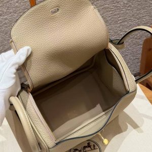 Hermes Lindy 26 CM Bag Handmade In Taurillon Clemence Leather Gold Hardware S2 Trench - Image 11