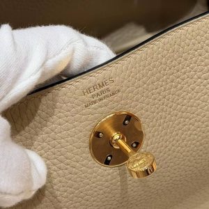 Hermes Lindy 26 CM Bag Handmade In Taurillon Clemence Leather Gold Hardware S2 Trench - Image 10