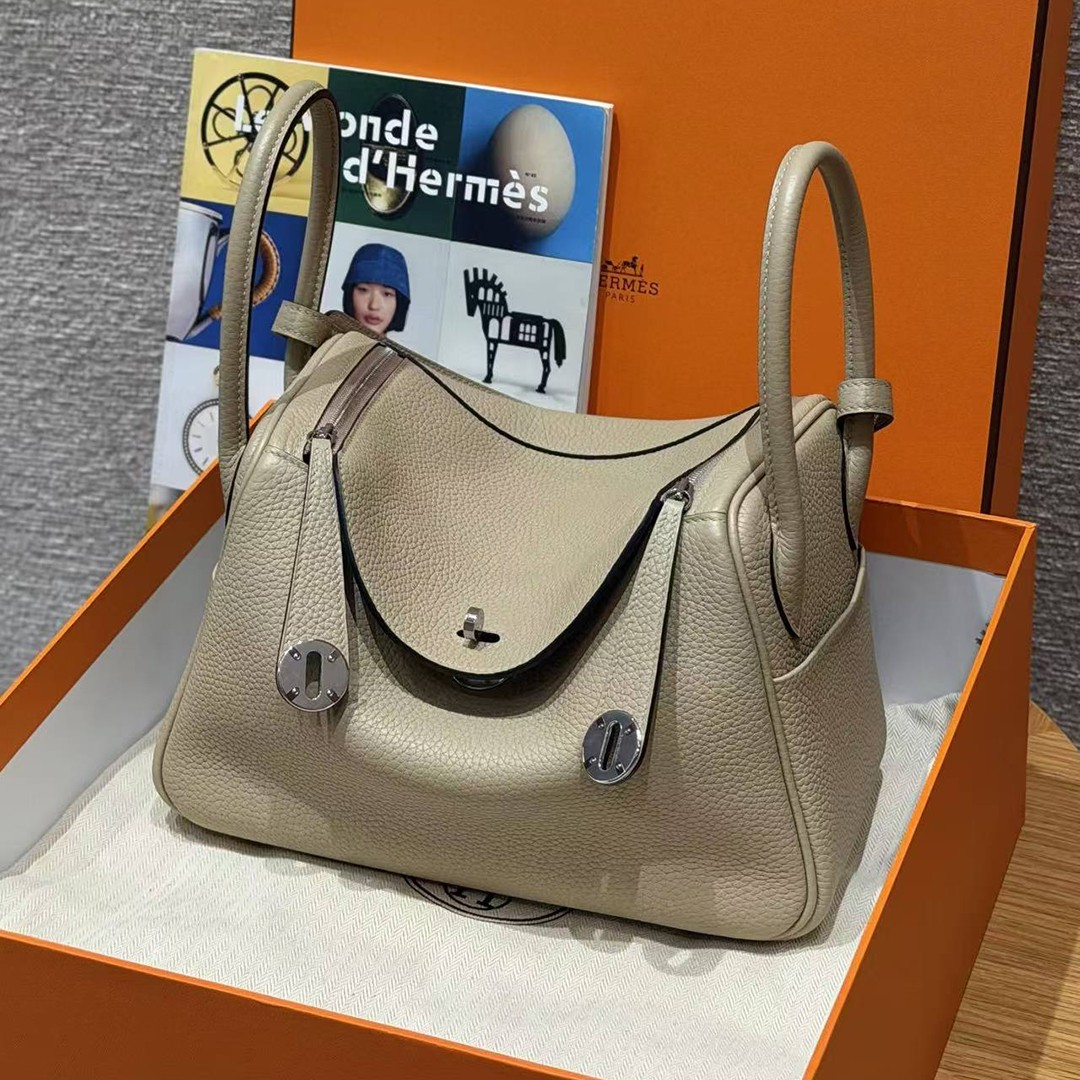 Hermes Lindy 26 CM Bag Handmade In Taurillon Clemence Leather Silver Hardware S2 Trench - Image 11