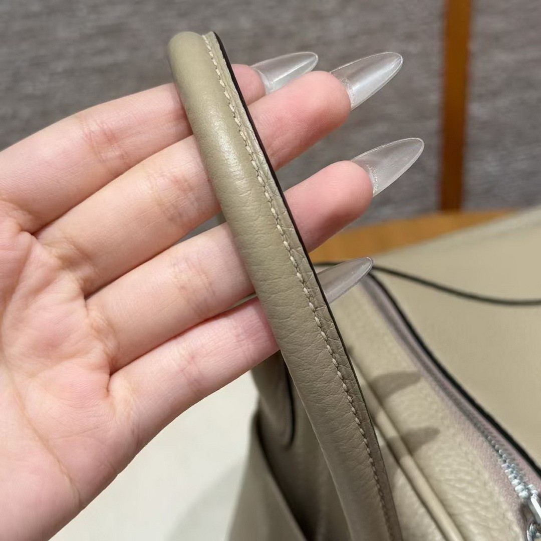 Hermes Lindy 26 CM Bag Handmade In Taurillon Clemence Leather Silver Hardware S2 Trench - Image 9