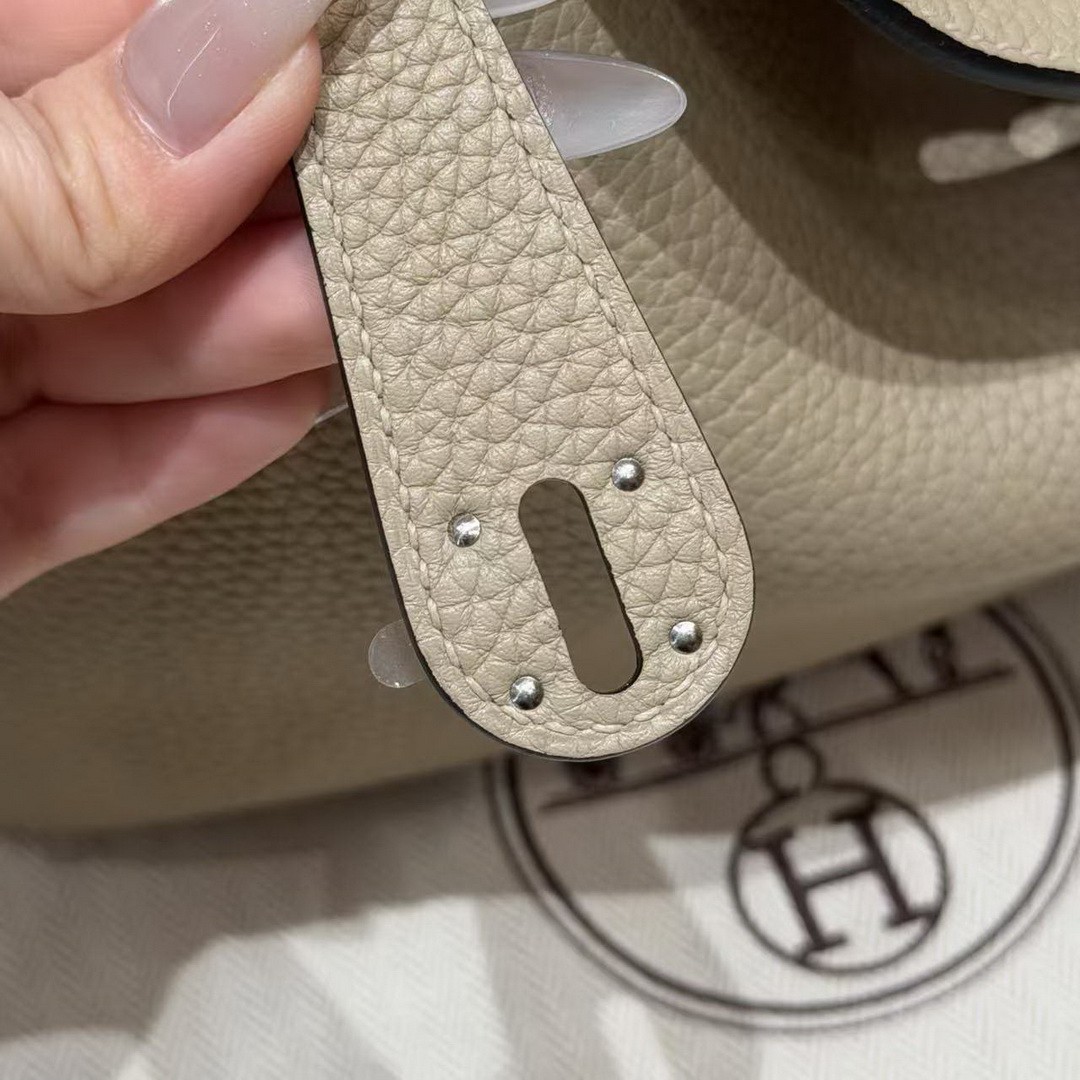 Hermes Lindy 26 CM Bag Handmade In Taurillon Clemence Leather Silver Hardware S2 Trench - Image 8