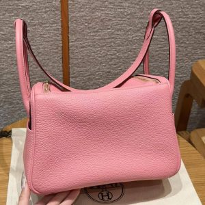 Hermes Lindy 26 CM Bag Handmade In Taurillon Clemence Leather Gold Hardware U5 Rose Lipstick - Image 2