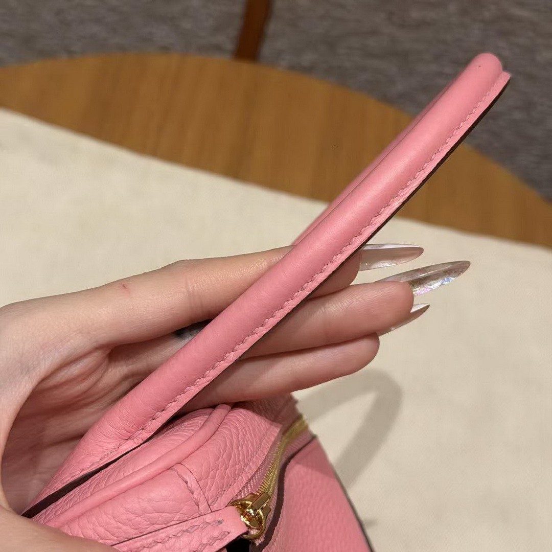 Hermes Lindy 26 CM Bag Handmade In Taurillon Clemence Leather Gold Hardware U5 Rose Lipstick - Image 10