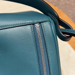 Hermes Lindy 26 CM Bag Handmade In Swift Leather Sliver Hardware W0 Vert Bosphore - Image 7