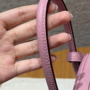 Hermes Lindy 26 CM Bag Handmade In Taurillon Clemence Leather Silver Hardware X9 Mauve - Image 12