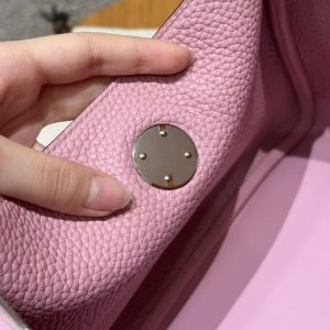 Hermes Lindy 26 CM Bag Handmade In Taurillon Clemence Leather Silver Hardware X9 Mauve - Image 9