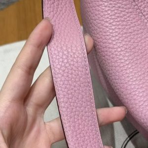Hermes Lindy 26 CM Bag Handmade In Taurillon Clemence Leather Silver Hardware X9 Mauve - Image 6