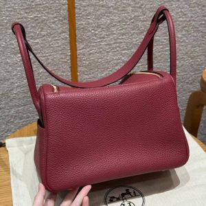 Hermes Lindy 26 CM Bag Handmade In Taurillon Clemence Leather Gold Hardware k1 Rouge Grenat - Image 2