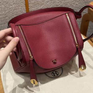 Hermes Lindy 26 CM Bag Handmade In Taurillon Clemence Leather Gold Hardware k1 Rouge Grenat - Image 14