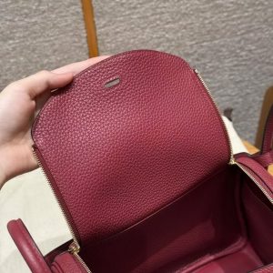 Hermes Lindy 26 CM Bag Handmade In Taurillon Clemence Leather Gold Hardware k1 Rouge Grenat - Image 12