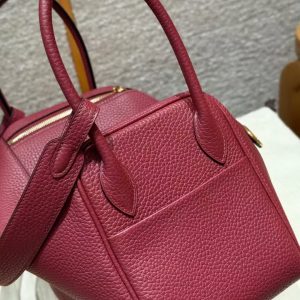 Hermes Lindy 26 CM Bag Handmade In Taurillon Clemence Leather Gold Hardware k1 Rouge Grenat - Image 9