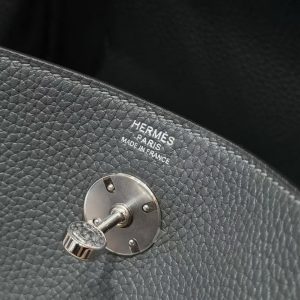 Hermes Lindy 26 CM Bag Handmade In Taurillon Clemence Leather Silver Hardware q0 Vert Mangrove - Image 16