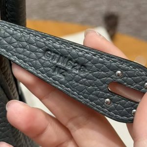 Hermes Lindy 26 CM Bag Handmade In Taurillon Clemence Leather Silver Hardware q0 Vert Mangrove - Image 14