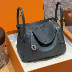 Hermes Lindy 26 CM Bag Handmade In Taurillon Clemence Leather Silver Hardware q0 Vert Mangrove - Image 13