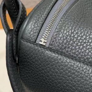 Hermes Lindy 26 CM Bag Handmade In Taurillon Clemence Leather Silver Hardware q0 Vert Mangrove - Image 11