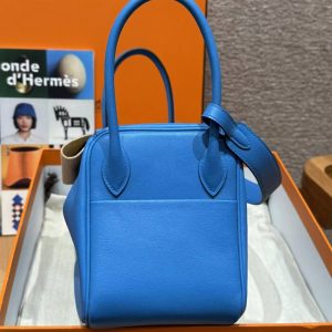 Hermes Lindy 30 CM Bag Handmade In Swift Leather Silver Hardware 0F Blue Frida - Image 16