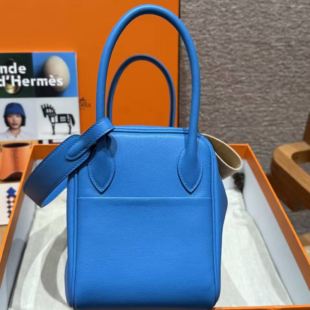 Hermes Lindy 30 CM Bag Handmade In Swift Leather Silver Hardware 0F Blue Frida - Image 15