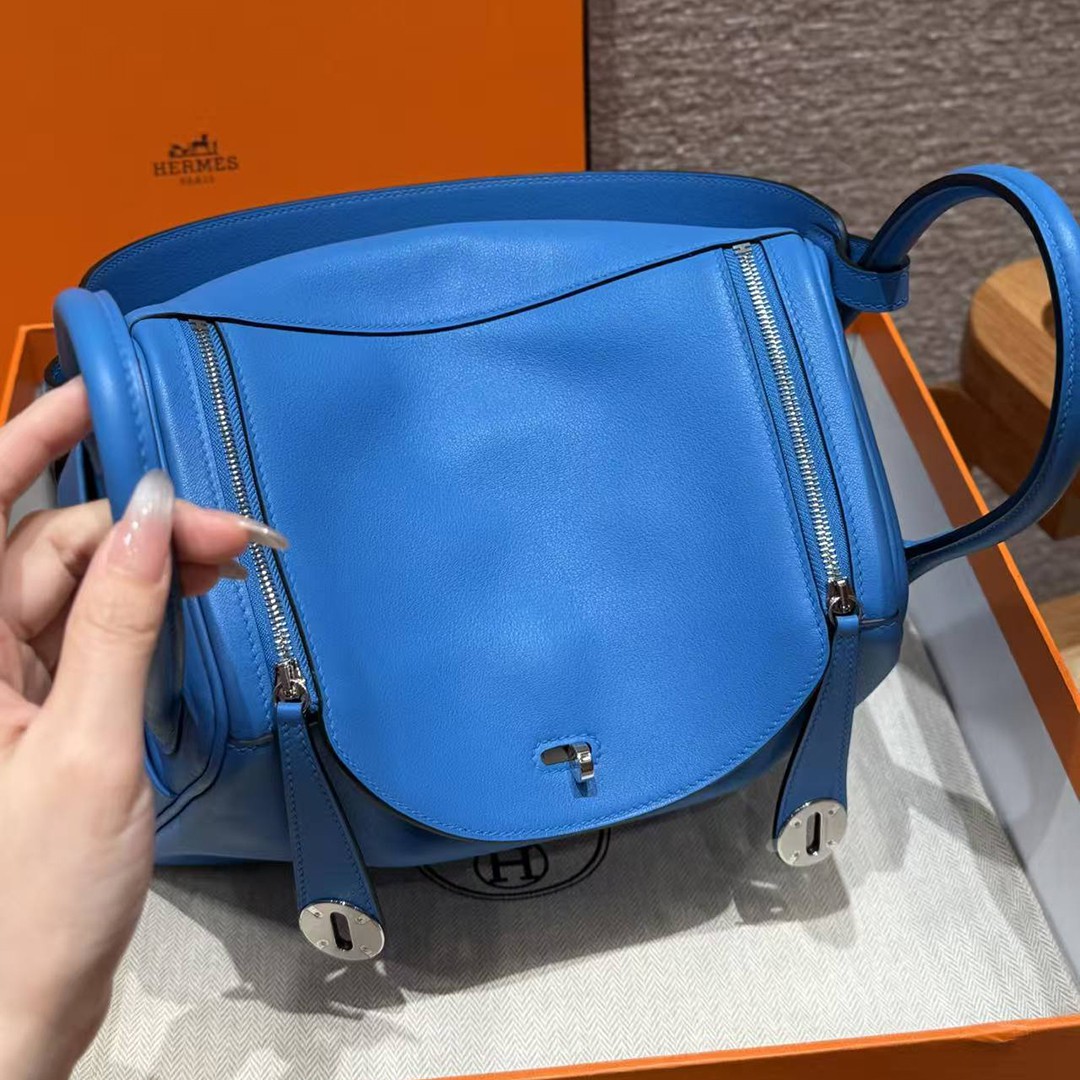 Hermes Lindy 30 CM Bag Handmade In Swift Leather Silver Hardware 0F Blue Frida - Image 13