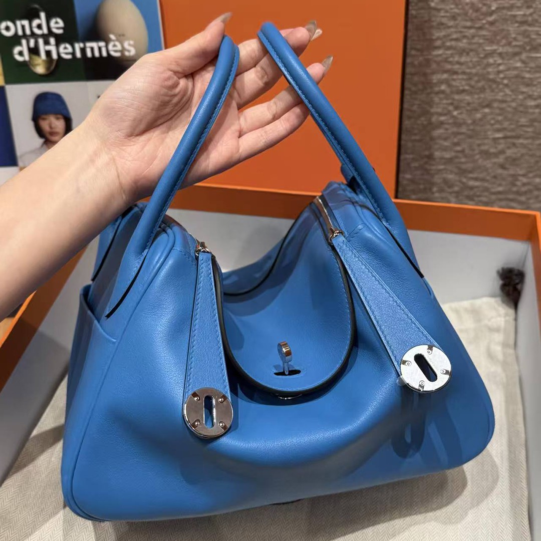 Hermes Lindy 30 CM Bag Handmade In Swift Leather Silver Hardware 0F Blue Frida - Image 9