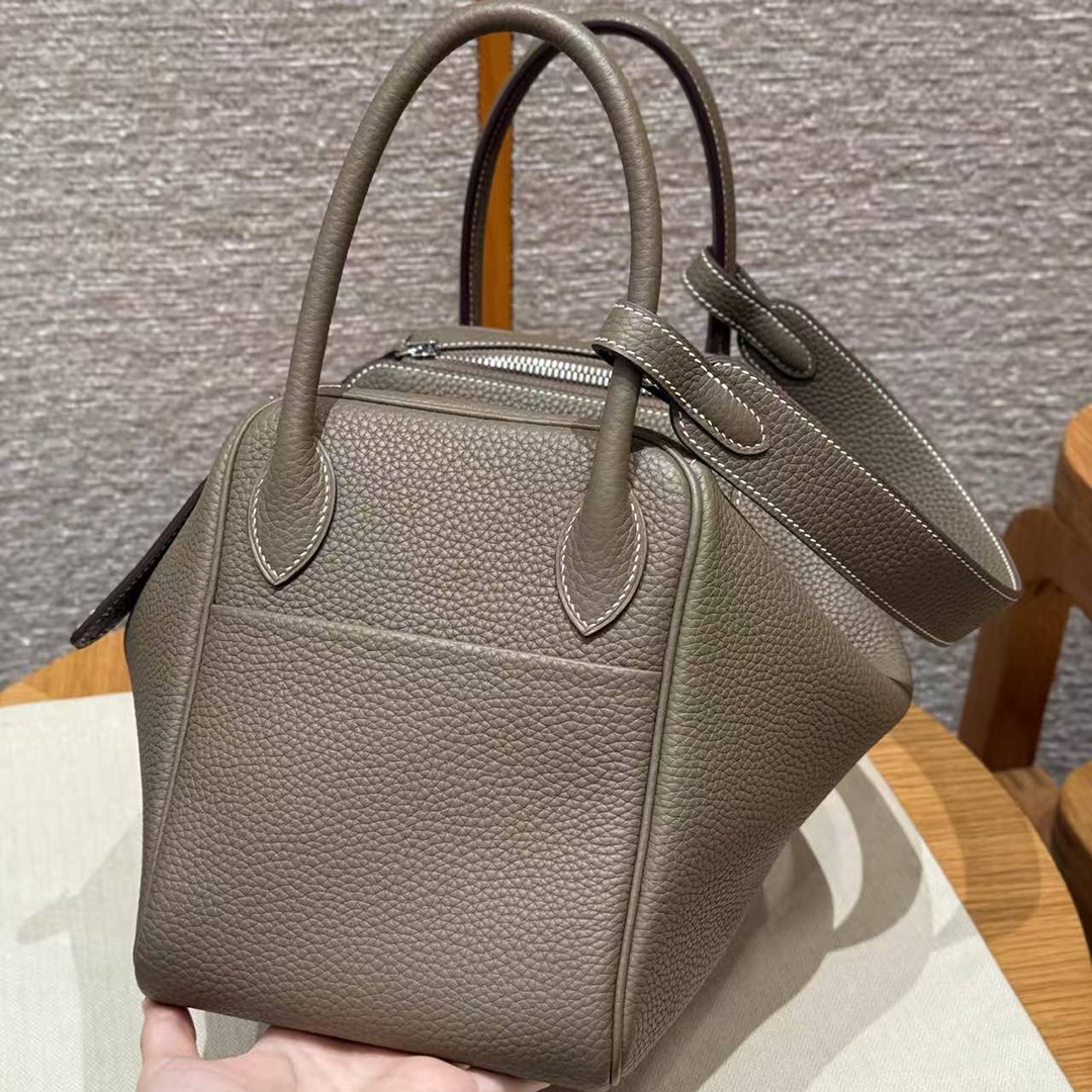 Hermes Lindy 30 CM Bag Handmade In Clemence Calfskin Leather Silver Hardware 18 Etoupe - Image 15