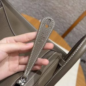 Hermes Lindy 30 CM Bag Handmade In Clemence Calfskin Leather Silver Hardware 18 Etoupe - Image 11