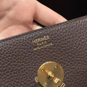 Hermes Lindy 30 CM Bag Handmade In Taurillon Clemence Leather Gold Hardware 47 Chocolate - Image 15