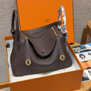 Hermes Lindy 30 CM Bag Handmade In Taurillon Clemence Leather Gold Hardware 47 Chocolate - Image 12