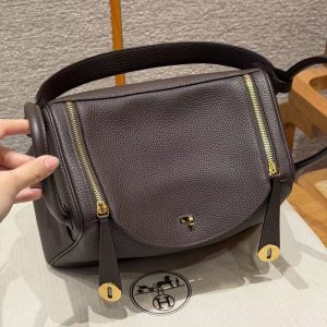 Hermes Lindy 30 CM Bag Handmade In Taurillon Clemence Leather Gold Hardware 47 Chocolate - Image 11