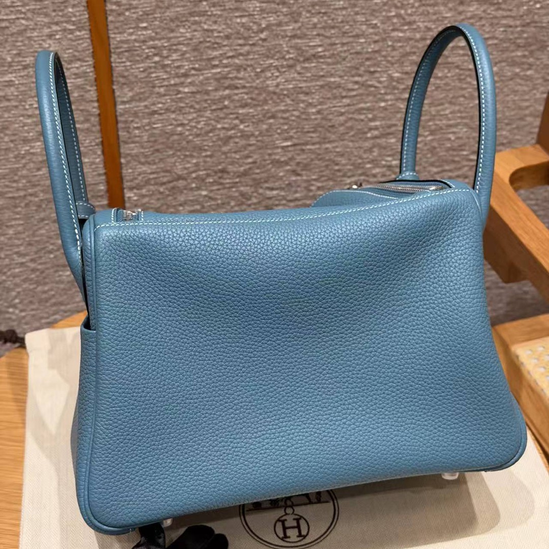 Hermes Lindy 30 CM Bag Handmade In Taurillon Clemence Leather Silver Hardware 75 Blue Jean - Image 2