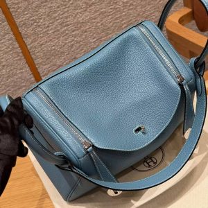 Hermes Lindy 30 CM Bag Handmade In Taurillon Clemence Leather Silver Hardware 75 Blue Jean - Image 18