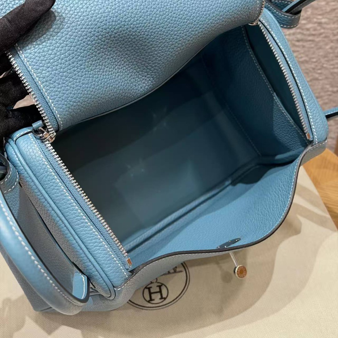 Hermes Lindy 30 CM Bag Handmade In Taurillon Clemence Leather Silver Hardware 75 Blue Jean - Image 8