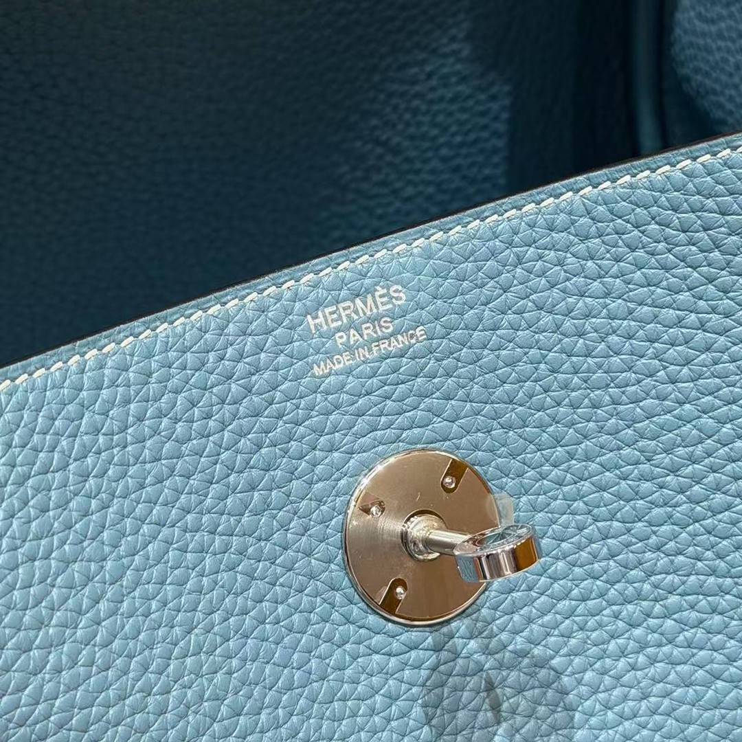 Hermes Lindy 30 CM Bag Handmade In Taurillon Clemence Leather Silver Hardware 75 Blue Jean - Image 7