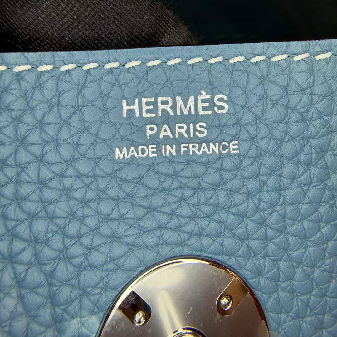 Hermes Lindy 30 CM Bag Handmade In Taurillon Clemence Leather Silver Hardware 75 Blue Jean - Image 6