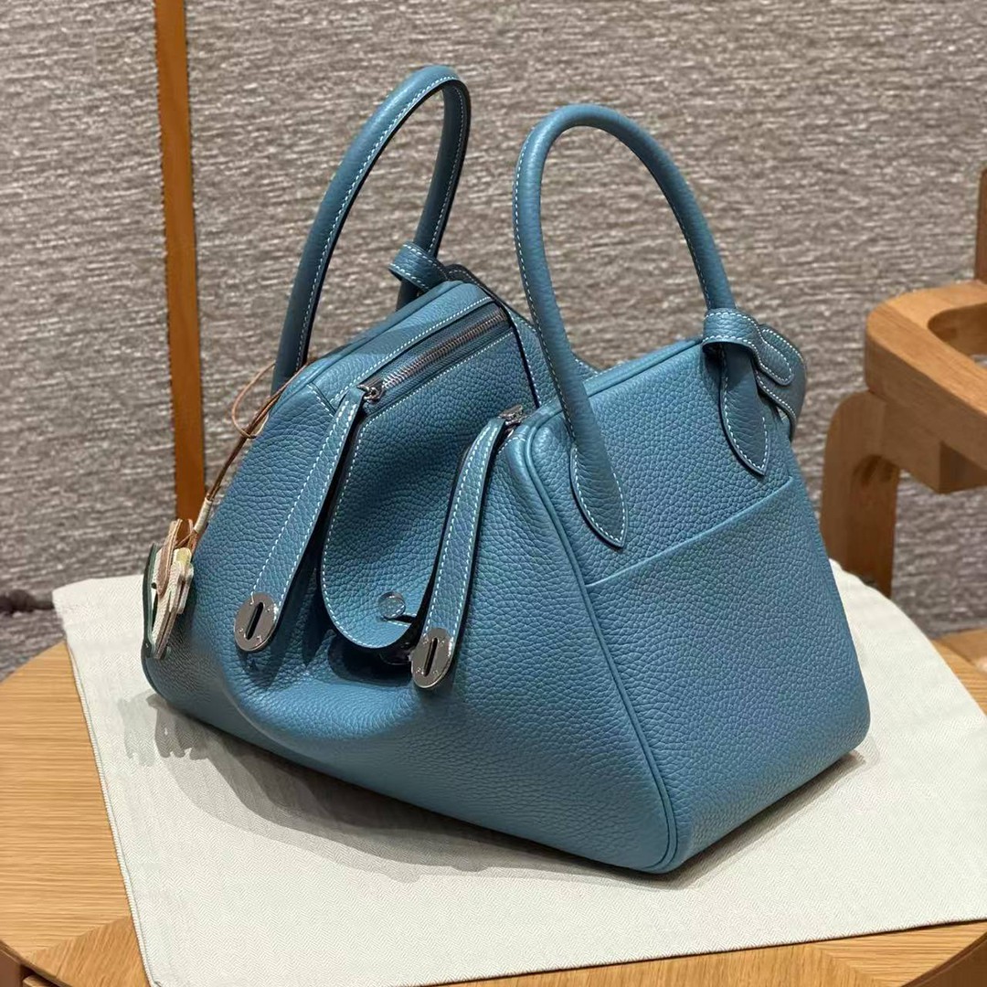 Hermes Lindy 30 CM Bag Handmade In Taurillon Clemence Leather Silver Hardware 75 Blue Jean - Image 4